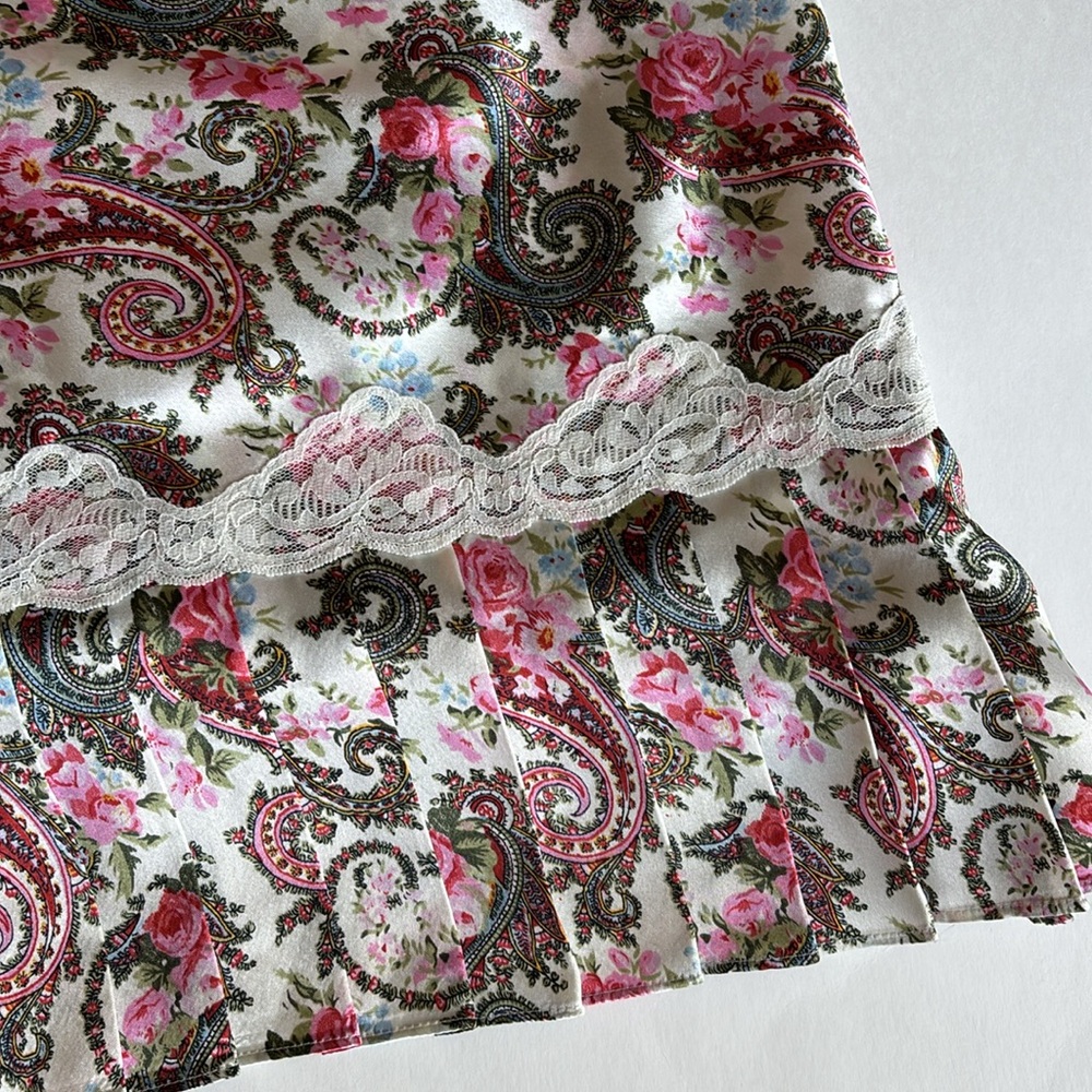Vintage Y2K Victoria Secret Pink‎ Floral Lace Pleated Satin Nightgown Size Small - Picture 4 of 14